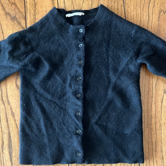 Everlane Cashmere Crew Cardigan - Picture 6 of 11